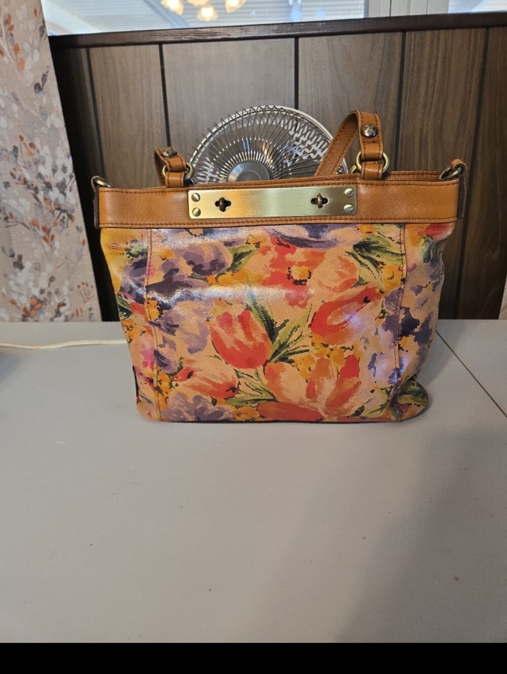 Vintage Floral 100% leather Patricia Nash tulips shoulder bag